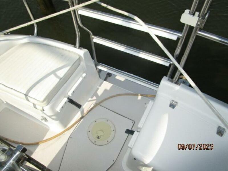 28' Catalina transom pass-thru