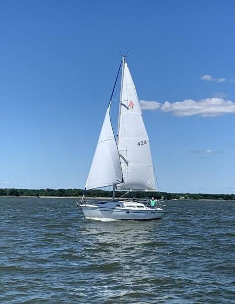 28' Catalina underway1