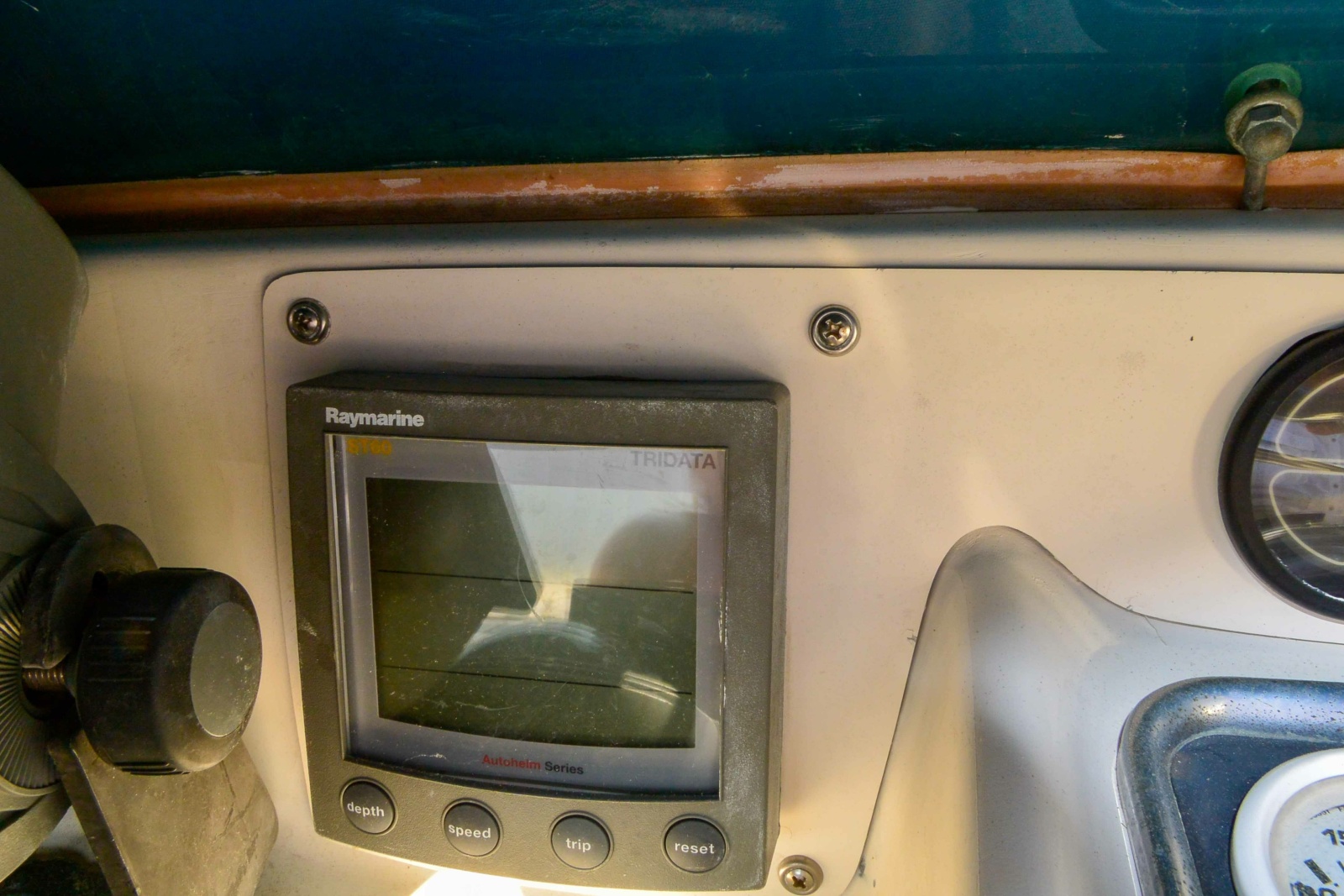 Raymarine tridata ST60