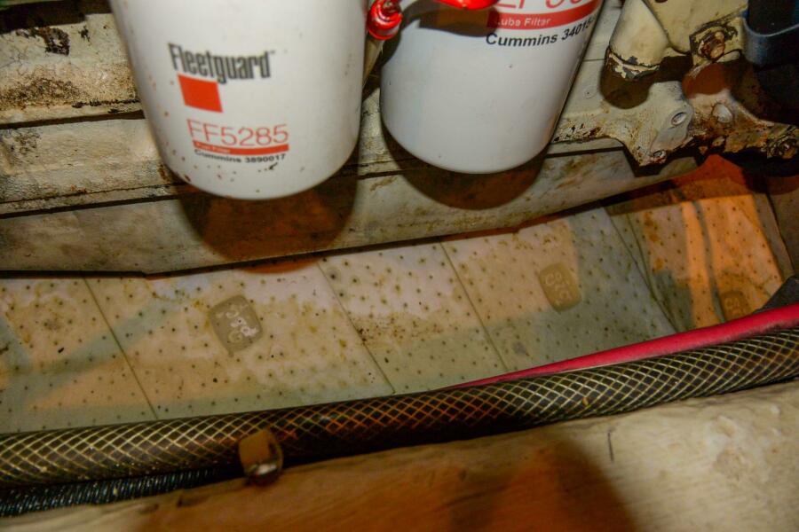 1998 Carver 500
