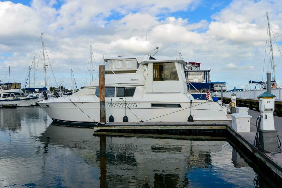 1998 Carver 500