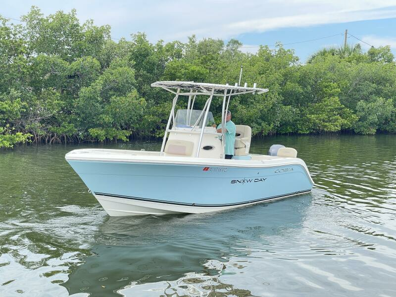 2016 Cobia 217 CC