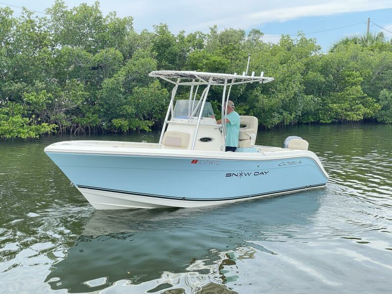 2016 Cobia 217 CC