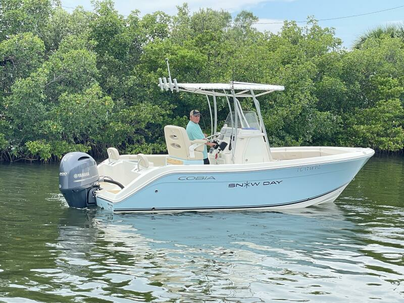 2016 Cobia 217 CC