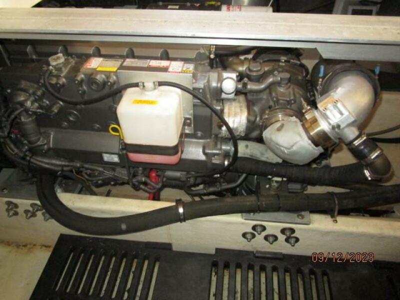 40' Mainship main engine