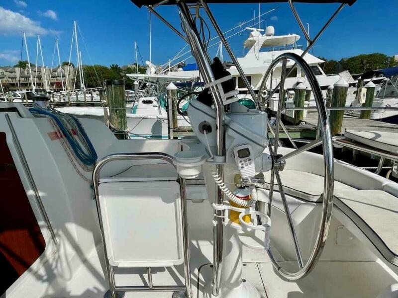 2004 Hunter 306