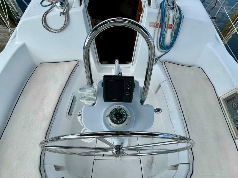 2004 Hunter 306