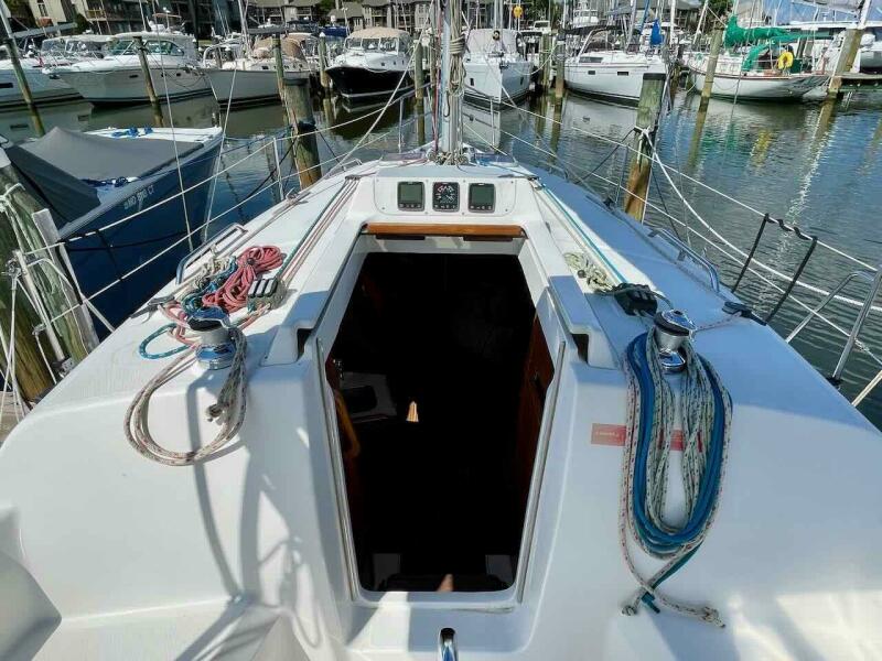 2004 Hunter 306