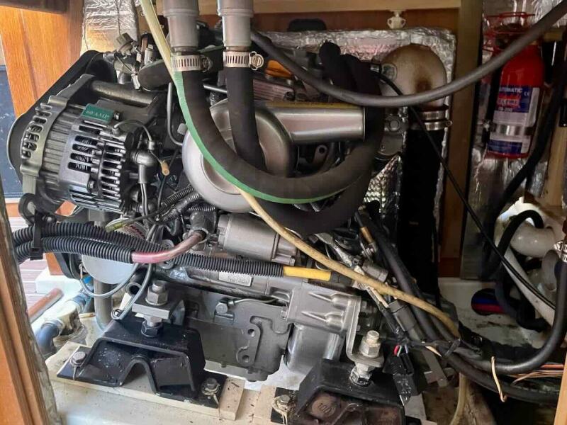 2004 Hunter 306