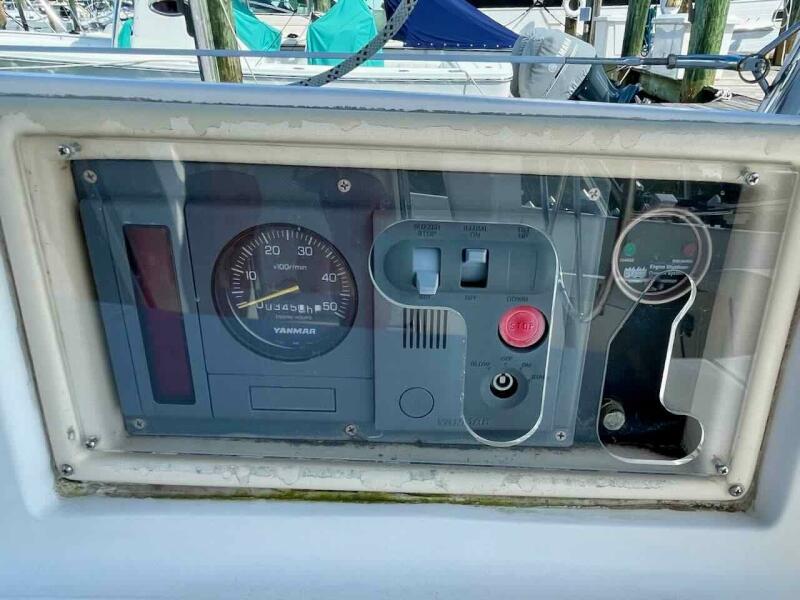 2004 Hunter 306