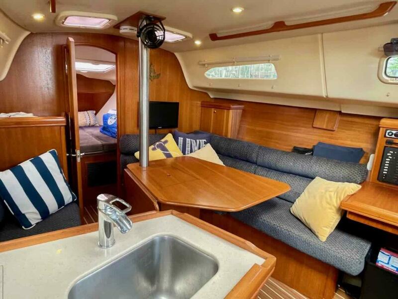 2004 Hunter 306