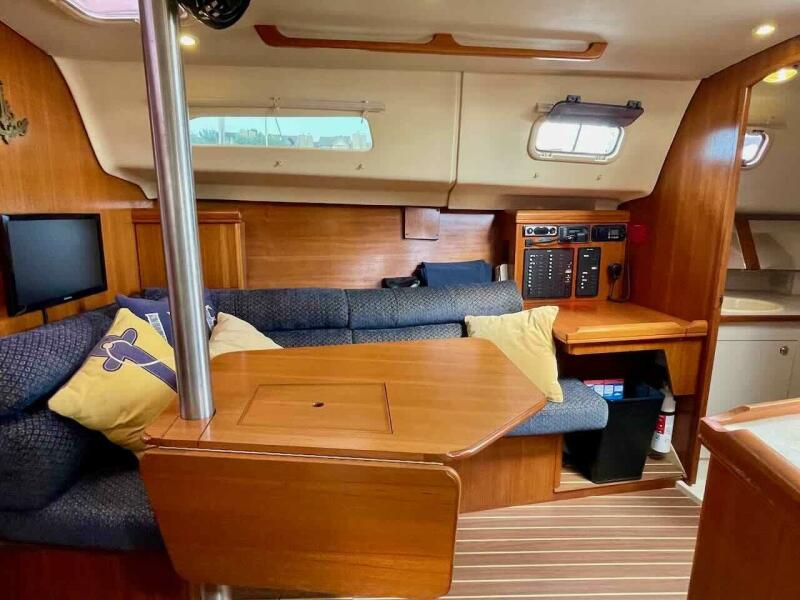 2004 Hunter 306