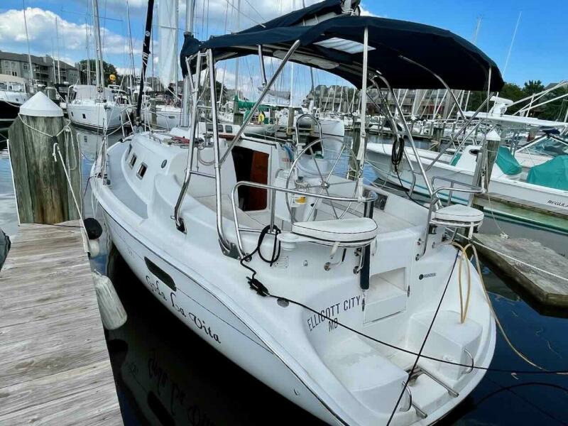 2004 Hunter 306