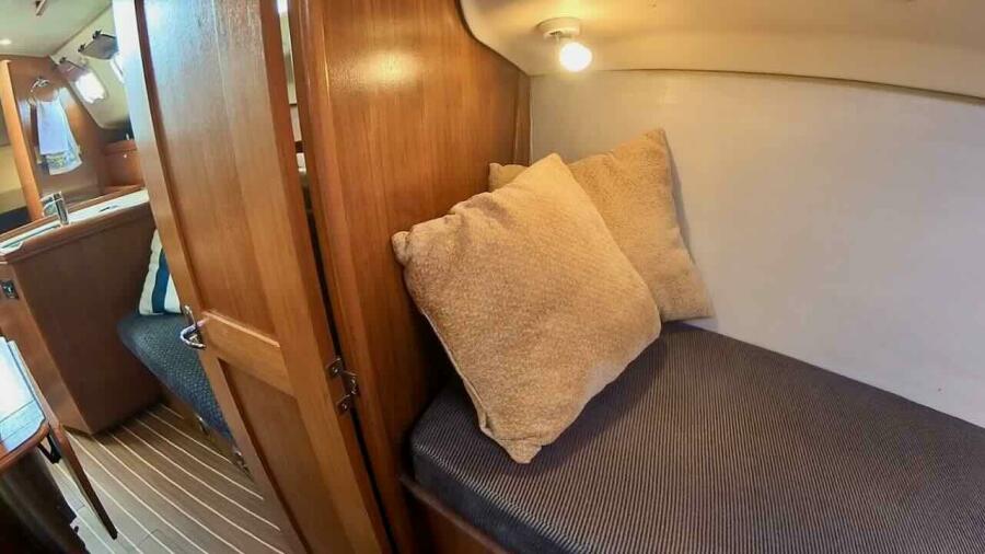 2004 Hunter 306