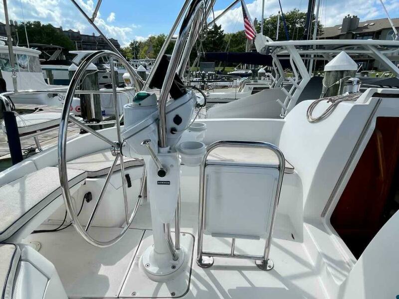 2004 Hunter 306
