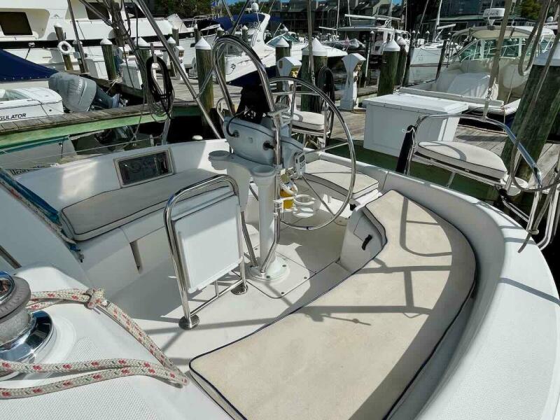 2004 Hunter 306