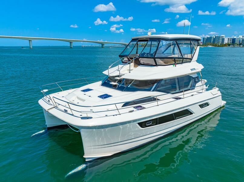 44ft Aquila Yacht For Sale