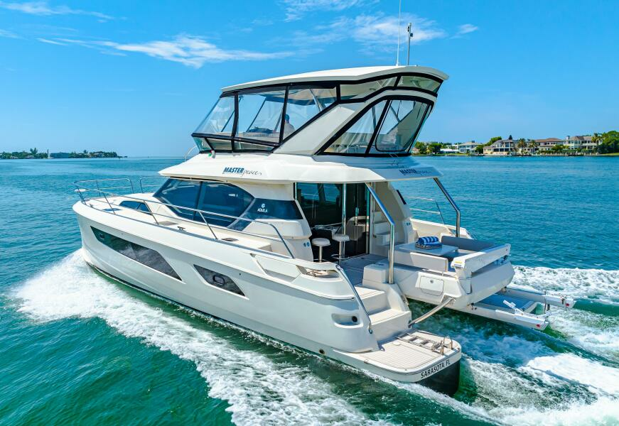 44ft Aquila Yacht For Sale