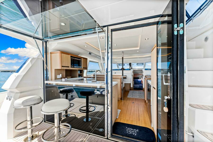 44ft Aquila Yacht For Sale