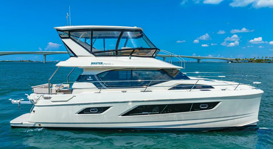 44ft Aquila Yacht For Sale