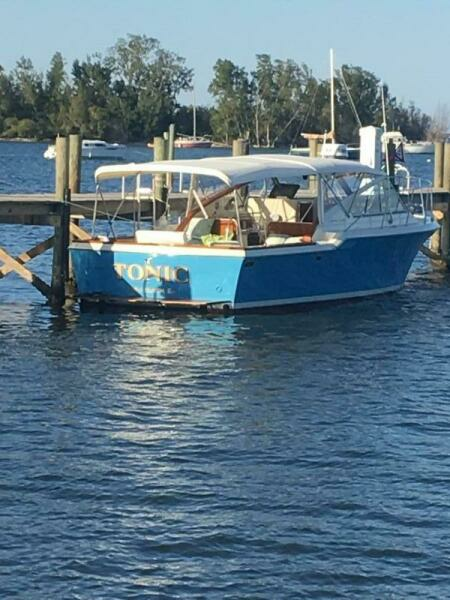 1984 Chris-Craft 316 Commander