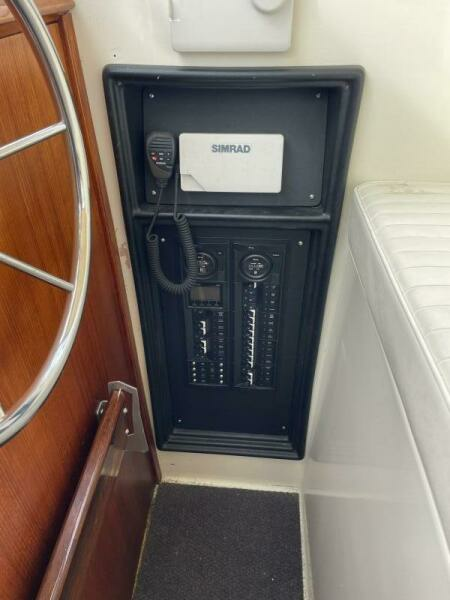 1984 Chris-Craft 316 Commander