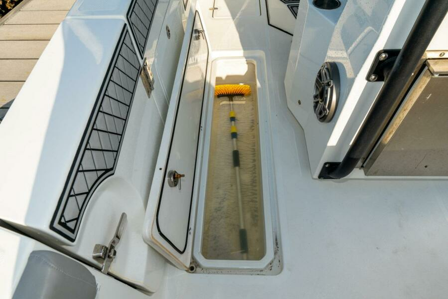 2021 Wellcraft Scarab 302