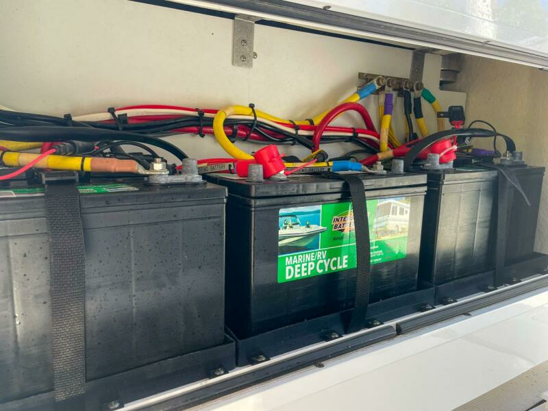 2021 Wellcraft Scarab 302