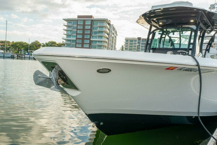 2021 Wellcraft Scarab 302