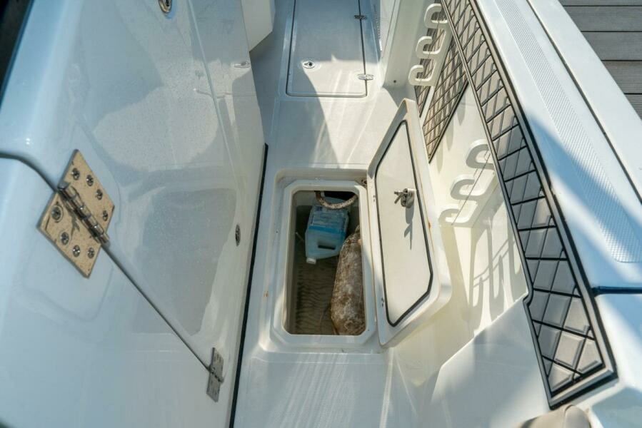 2021 Wellcraft Scarab 302