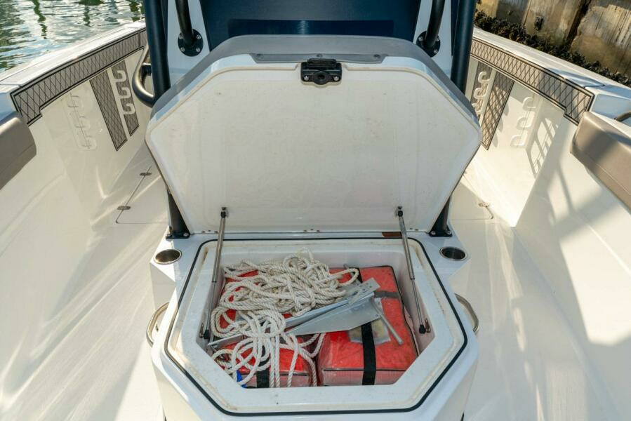 2021 Wellcraft Scarab 302