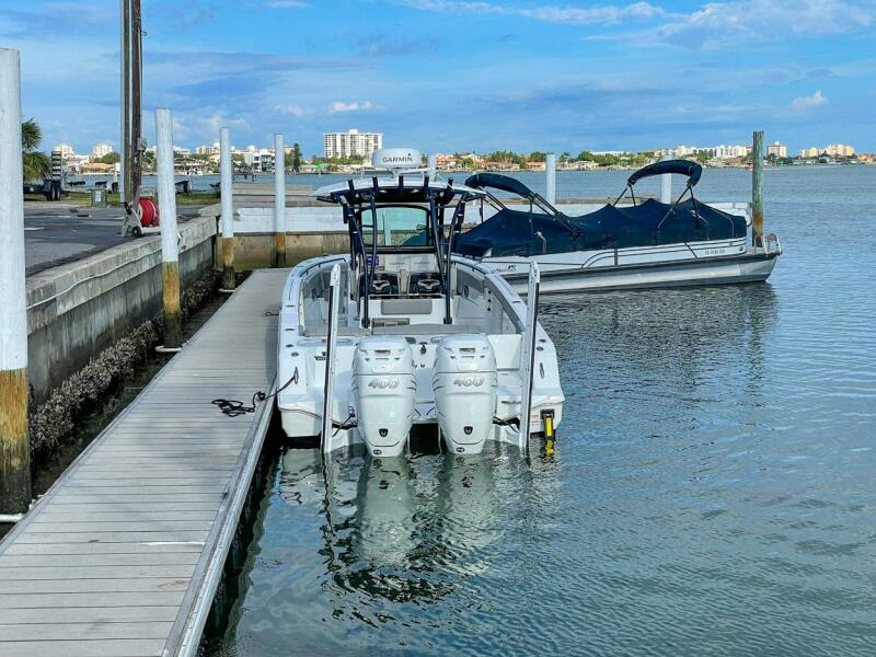 2021 Wellcraft Scarab 302