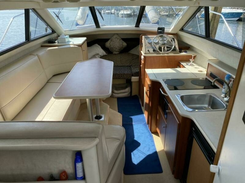 2003 Bayliner 288 Classic Cruiser