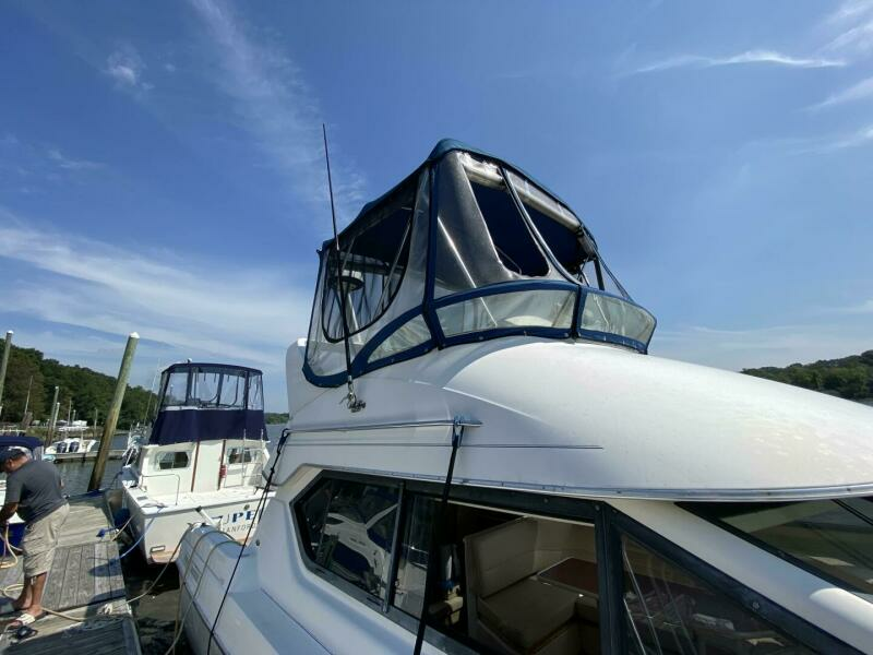 2003 Bayliner 288 Classic Cruiser