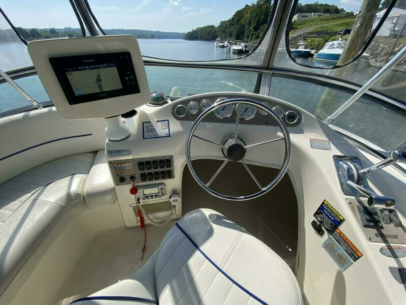 2003 Bayliner 288 Classic Cruiser
