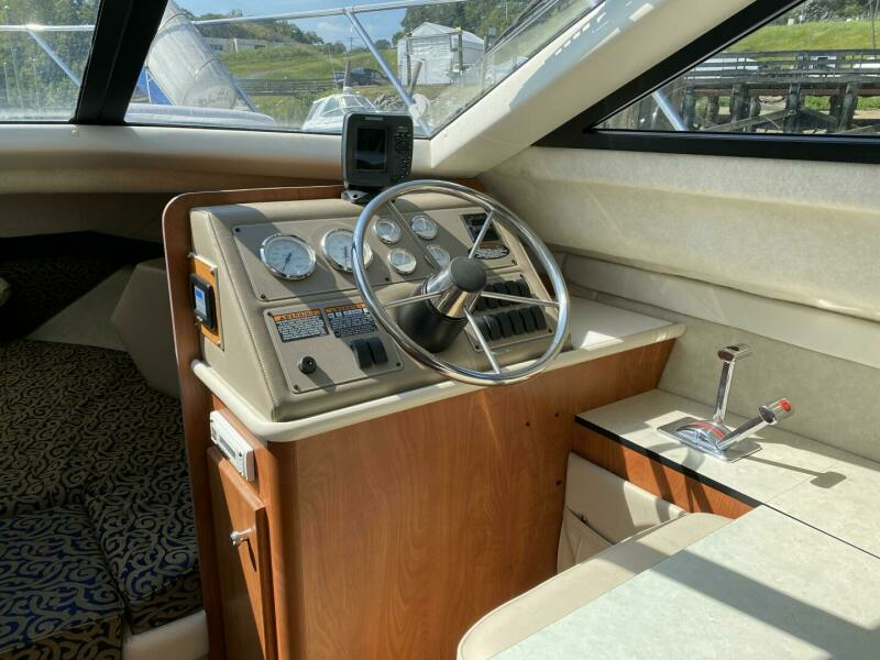 2003 Bayliner 288 Classic Cruiser