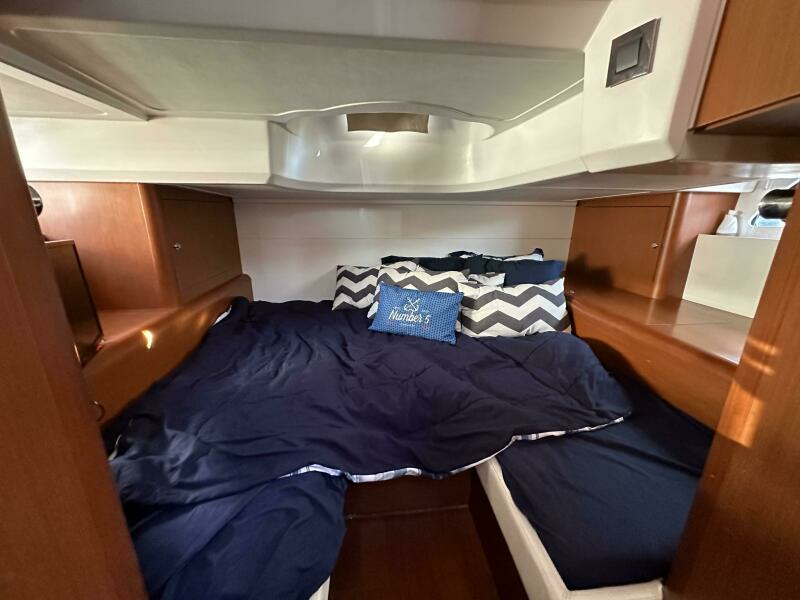 38ft Beneteau Yacht For Sale