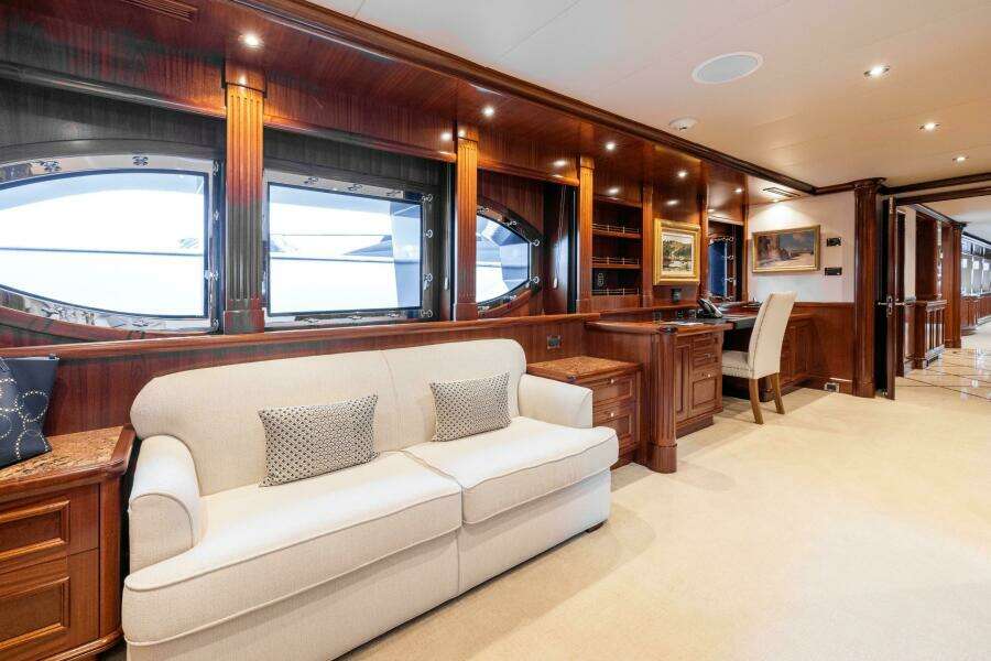 Master Stateroom Looking Aft To Starboard Yachts