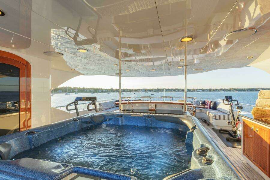 Sundeck Jacuzzi Looking Aft