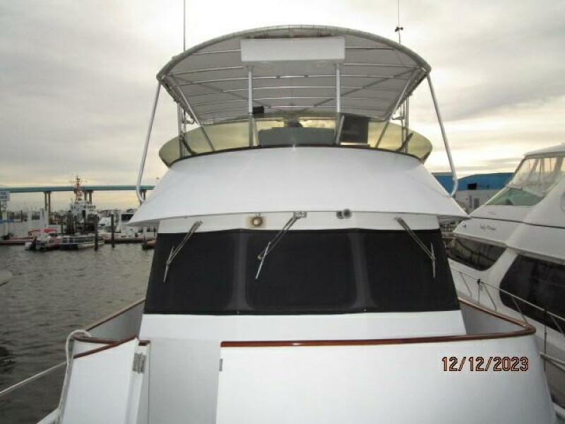 49' DeFever foredeck aft