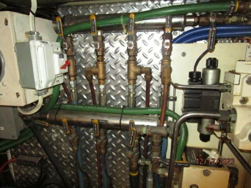 49' DeFever port fuel manifold