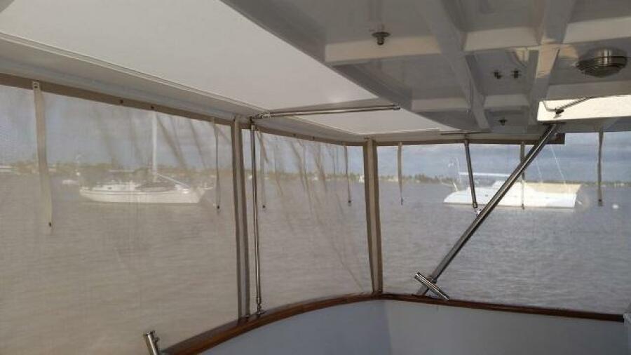 49' DeFever aftdeck sun screens