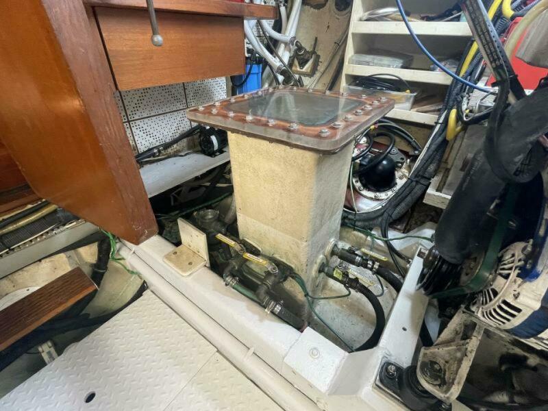 1983 DeFever Sundeck