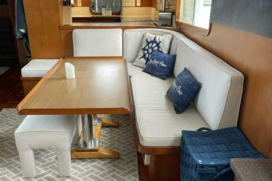 1983 DeFever Sundeck