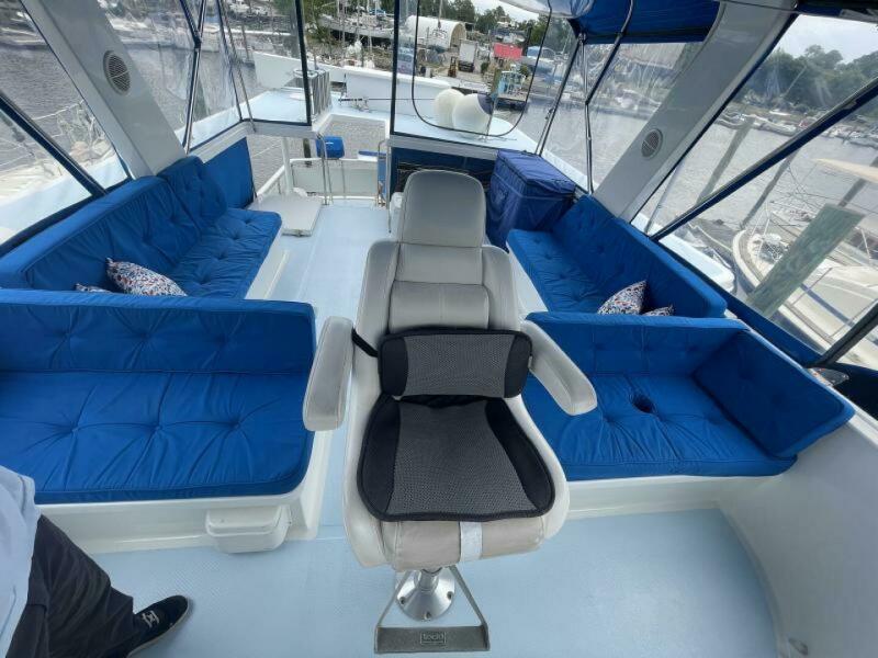 1983 DeFever Sundeck