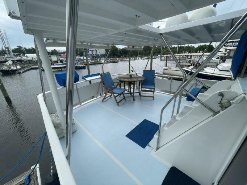 1983 DeFever Sundeck