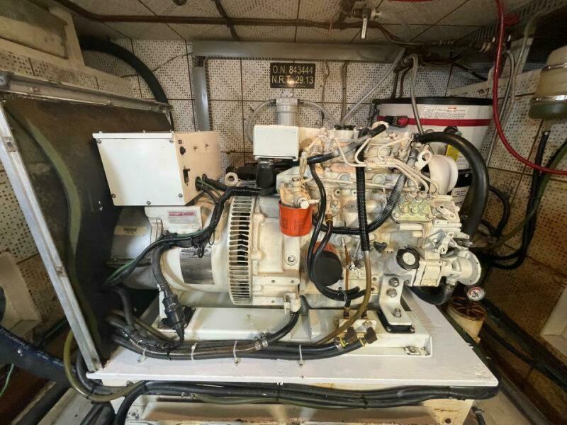 1983 DeFever Sundeck