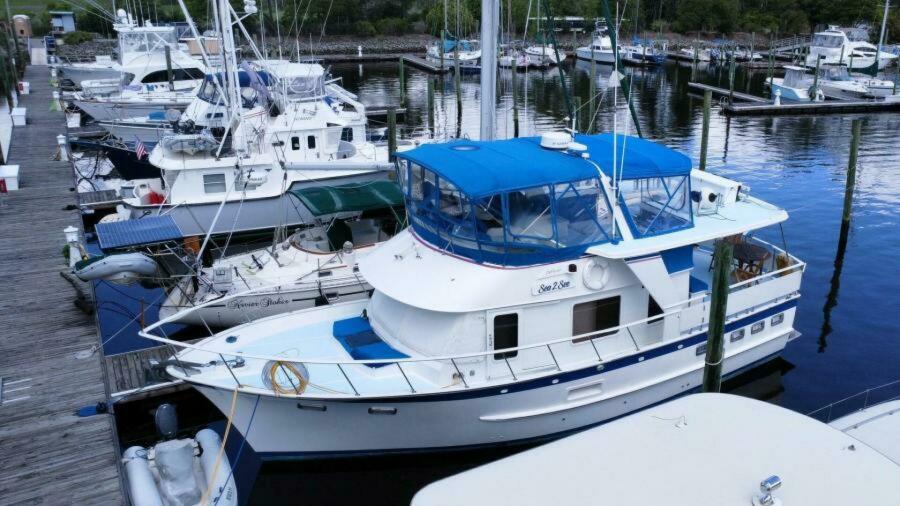 1983 DeFever Sundeck