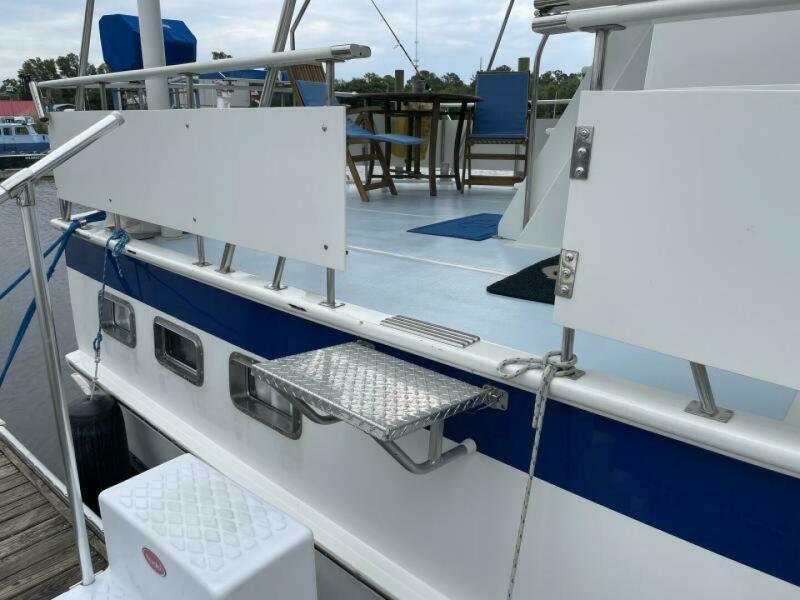 1983 DeFever Sundeck