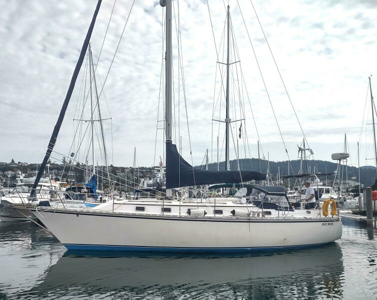 SHEET MUSIC 38ft Caliber Yacht For Sale